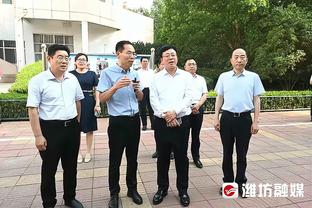 场面失控！胜利vs阿尔艾因判罚合辑：双方冲突不断拉波尔特染红